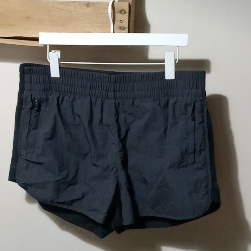 FABLETICS BOBBIE GLAM BLACK/CASTLE SHORTS SZ XXL